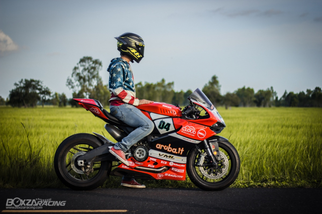 Ducati 899 Panigale do dep trai nhat thanh pho voi bo ao tem dau Arubait theo phong cach WSBK - 18