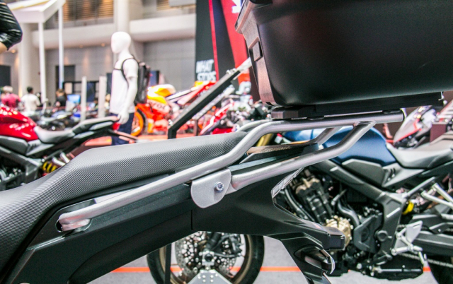 Honda CB500X 2019 bo sung goi phu kien Touring co gia ban 118 trieu VND tai Viet Nam - 14