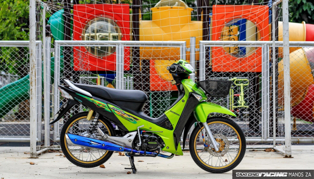 Wave 125 do con ket xanh voi option do choi cang det cua biker Thai - 3
