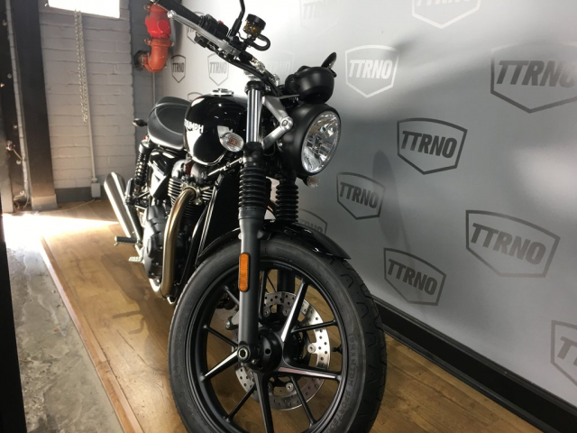 Can ban Triumph Street Twin 2019 Den - 3