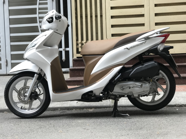 Honda Vision phien ban mau Trang 2013 - 2