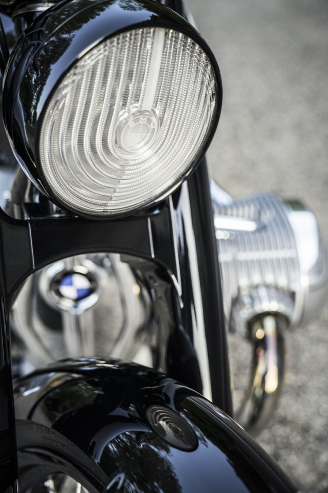 BMW Motorrad Concept R18 2019 duoc gioi thieu voi dong co Boxxer 1800cc - 10