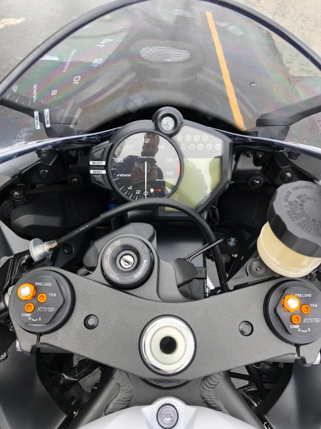 Can ban Yamaha YZFR6 ABS date 2019 mau trang - 3