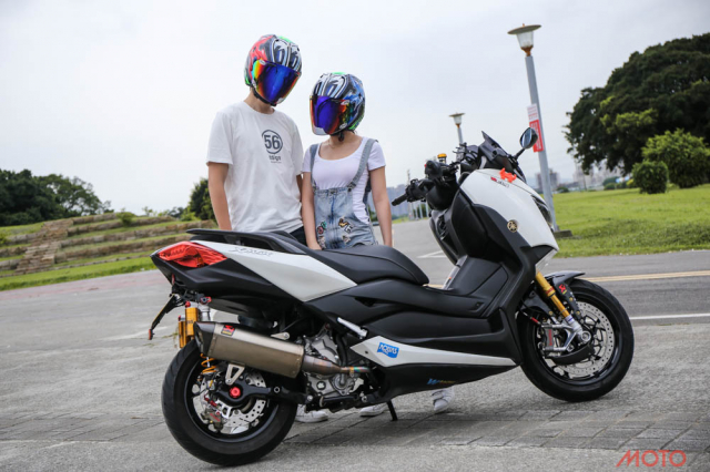 Yamaha XMax300 do chat lu cua mot biker den tu Dai Loan - 18