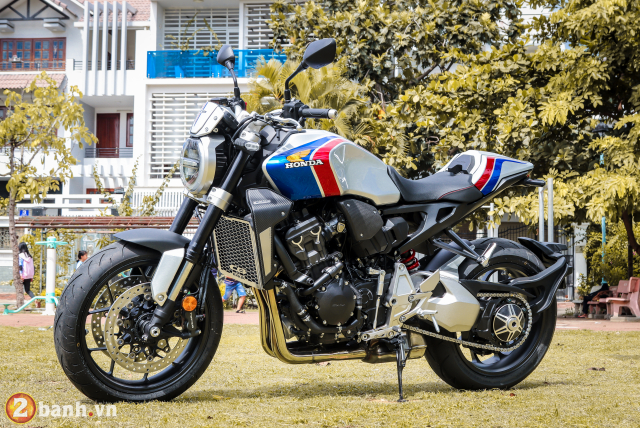 Can canh Honda CB1000R Limited Edition 2019 vua ve Viet Nam - 12