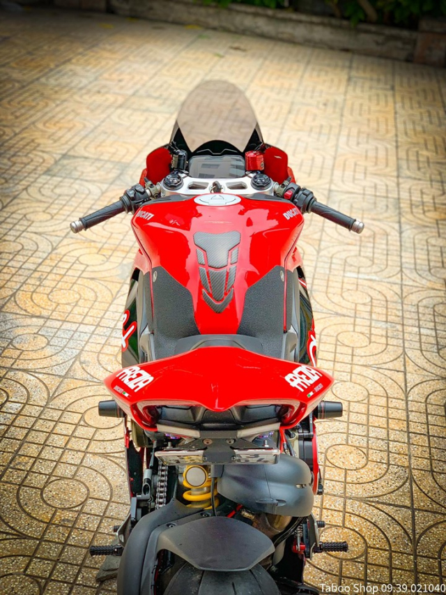 Ducati Panigale V4 do me hoac voi phong cach WSBK cua Biker Viet - 16