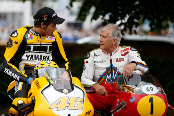 MotoGP 2019 Rossi voi phong do xuong cap 2 nam khong chien thang - 5