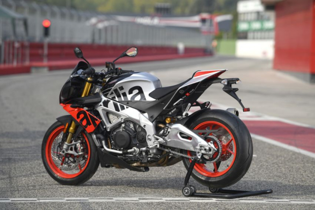 Aprilia Tuono V4 1100 Factory trang bi he thong treo dien tu co gia 670 trieu VND - 17