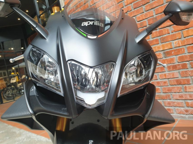 Can canh Aprilia RSV4 1100 Factory 2019 voi gia gan 1 ty VND - 4