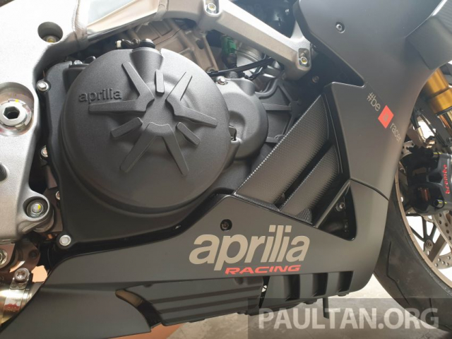 Can canh Aprilia RSV4 1100 Factory 2019 voi gia gan 1 ty VND - 17