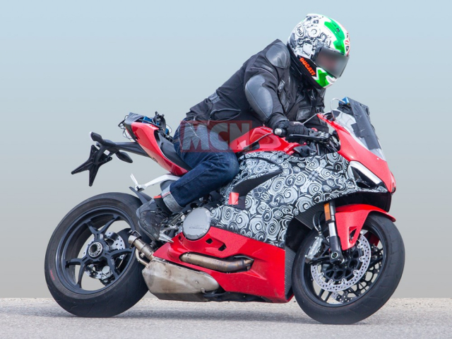 Ducati Panigale V2 SuperSport 2020 se la phien ban thay the Panigale 959 hien tai - 5
