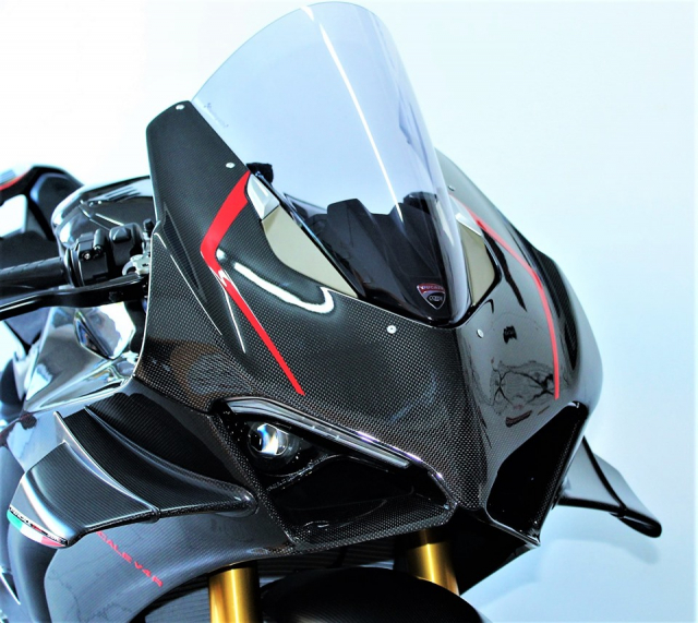 Can canh Quai vat Ducati Panigale V4 R trang bi full ao Carbon dep xuat sac - 4