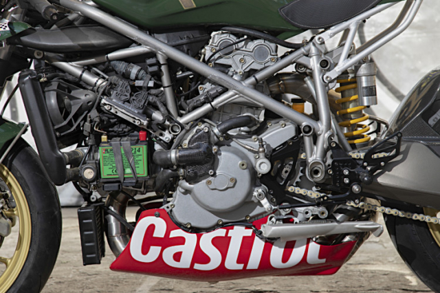 Ducati 999 do phong cach an tuong den tu XTR Pepo - 9
