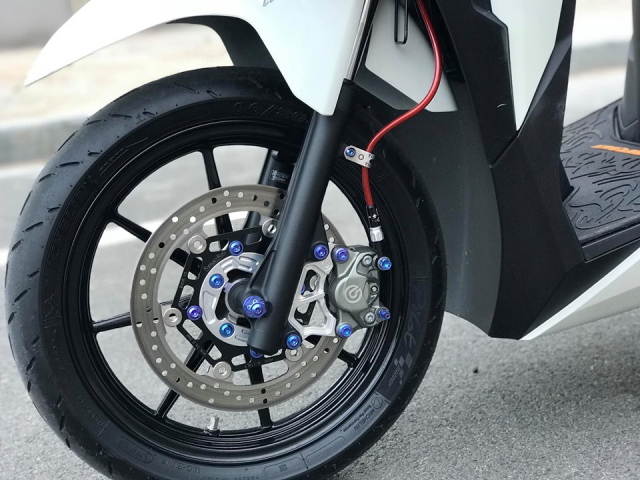 Vario 150 do lai toan bo dan chan theo truong phai moi - 4