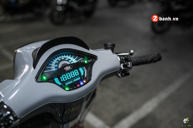 Vespa Sprint S 2019 do goi phu kien dang cap di kem bien so VIP - 4