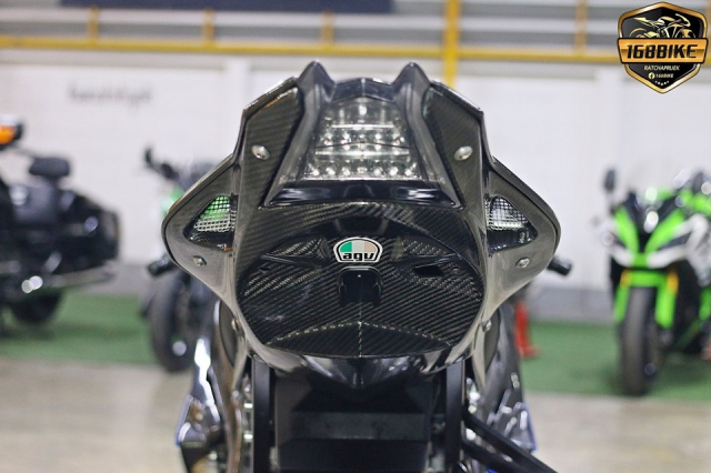 BMW HP4 cang hoan thien hon voi loat nang cap khung - 8
