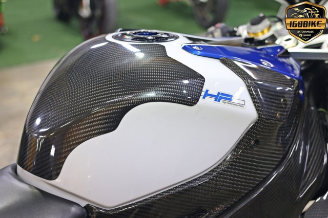 BMW HP4 cang hoan thien hon voi loat nang cap khung - 5