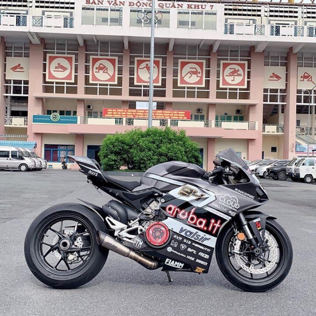 Can ban Ducati V4 ABS 122018 odo 3979km 1 chu dap thung bien so 5 so SGHQCNsang ten uy quyen tuyi - 2