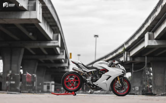 Ducati SuperSport S do day me hoac voi phong cach Superbike - 19