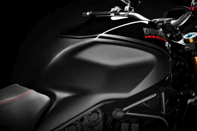 Ra mat Ducati Monster 1200 S Black on Black hoan toan moi la - 8