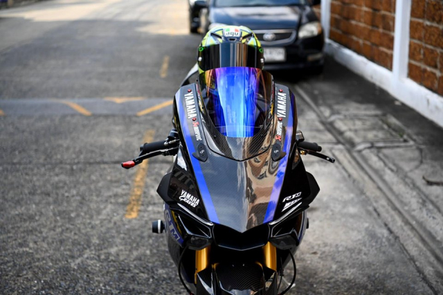 Yamaha R1M do sieu an tuong voi phong cach duong dua Monster GP - 4
