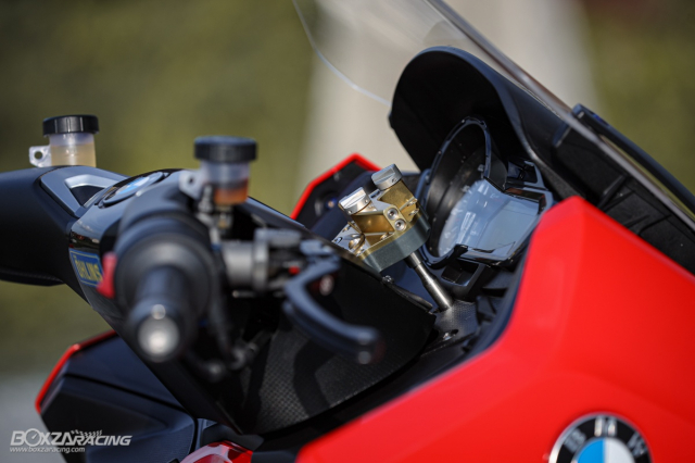 BMW C650 do an tuong voi phong cach Sporty tuoi tan - 7