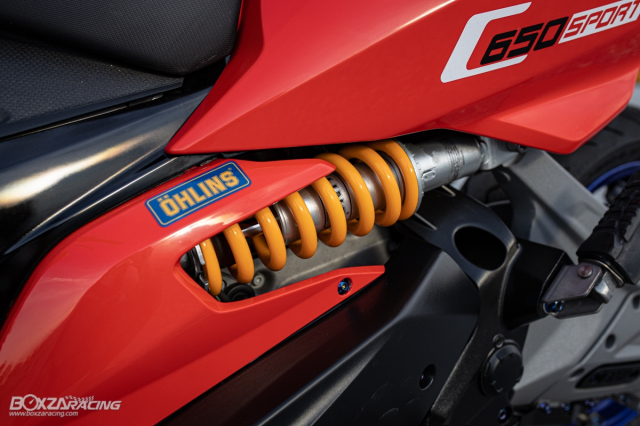BMW C650 do an tuong voi phong cach Sporty tuoi tan - 13