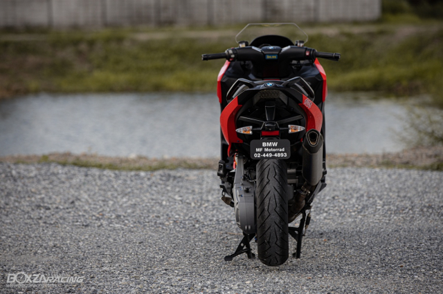 BMW C650 do an tuong voi phong cach Sporty tuoi tan - 19