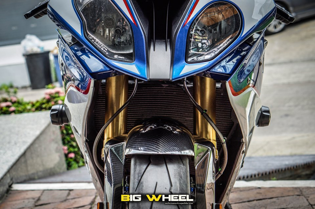BMW S1000RR do sieu an tuong voi phong cach HP4