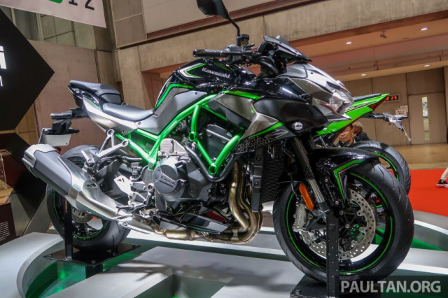 Can canh Kawasaki Z H2 Supercharger voi ve ngoai sieu ham ho