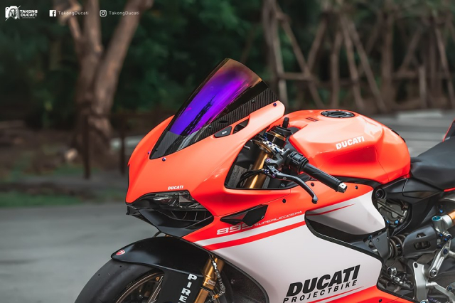 Ducati Panigale 899 do nhe nhang sau lang theo phong cach Superleggera - 10