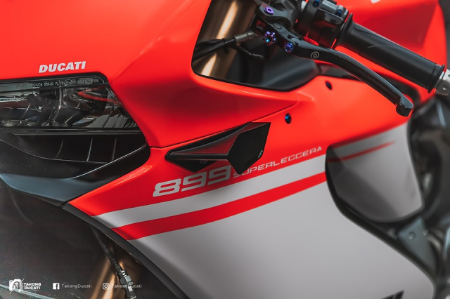 Ducati Panigale 899 do nhe nhang sau lang theo phong cach Superleggera - 11