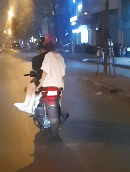 Gap nguoi yeu di voi trai la tren chiec Honda SH moi mua tang thanh nien doi lai xe va chia tay - 3