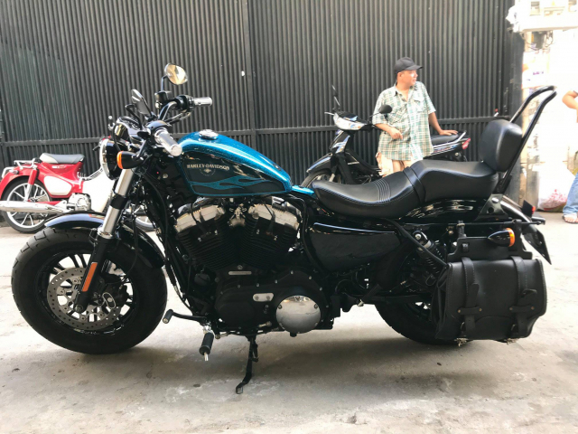 Harley Davidson 1200 Custom 2016 - 5
