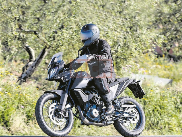KTM dang chuan bi phat trien 5 mau xe 2 xilanh 490cc hoan toan moi - 4