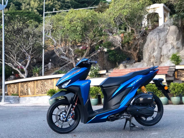 Vario 150 the he moi trong ban do dep gay me cho nguoi xem
