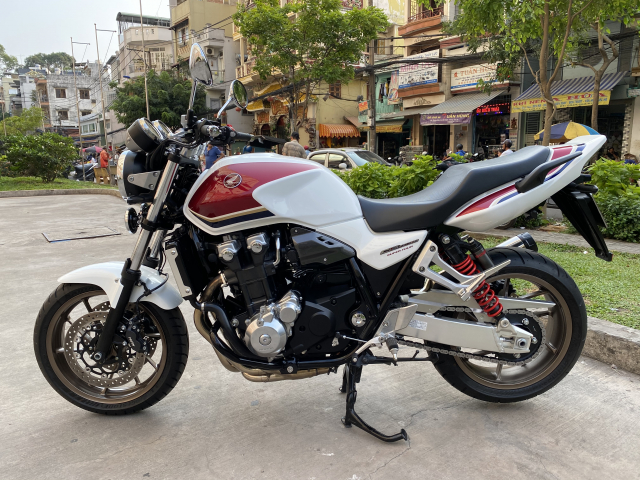 _ Can Ban HONDA CB1300 ABS Super Four Ban ky Niem 25 Nam Mau Trang Do HQCN date 72019 chinh c - 10