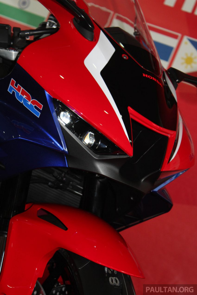 Can canh Honda CBR1000RRR 2020 vua ra mat tai Malaysia - 4
