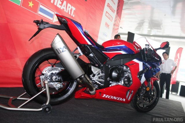 Can canh Honda CBR1000RRR 2020 vua ra mat tai Malaysia