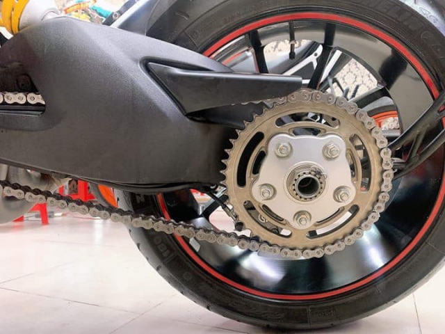 Len san Can ban e Ducati hyper montard 821 2015 odo 16k xe con rat dep ko dam dung te nga boi lo - 4