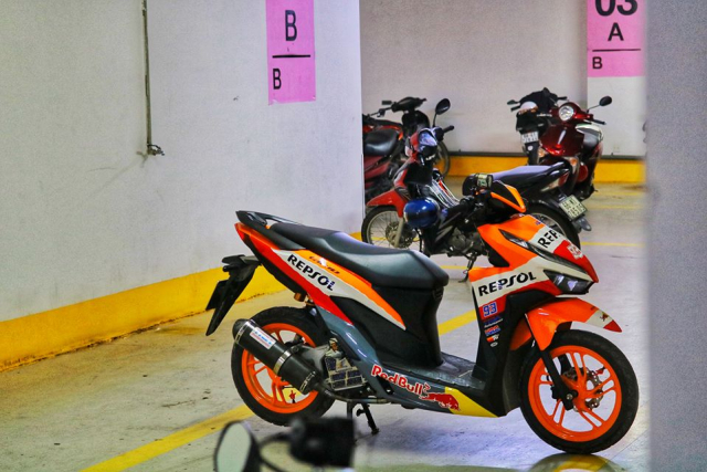 Vario 150 lot xac voi phong cach Repsol vua la vua ngau - 4