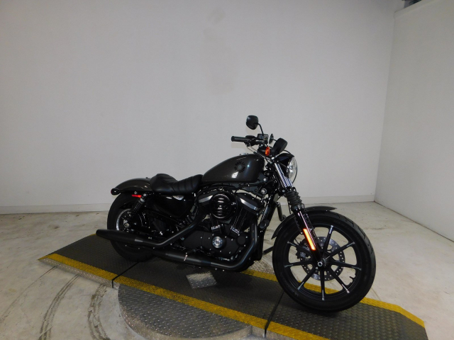 Harley Davidson Sportster Iron 883 XL883N 2019 - 2