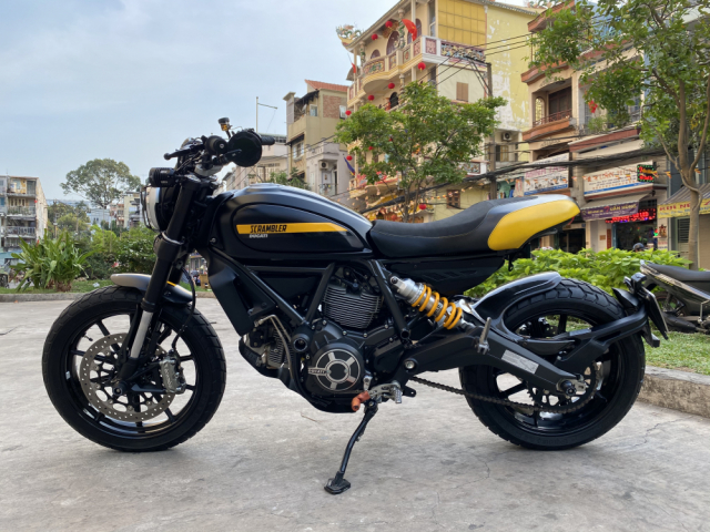 _ Can Ban DUCATI Scrambler 800cc Full Throttle ABS Mau Den vang HQCN date 32017 1 doi chu - 8