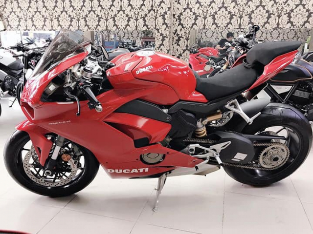 Can ban Ducati V4 ABS 72019 odo 1979km 1 chu mua thung tai Ducati xe nhu moi - 4