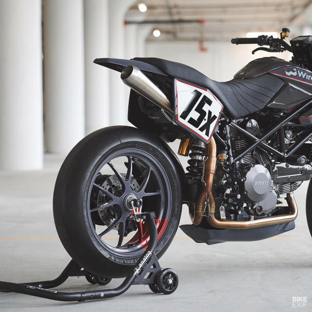 Ducati Hypermotard do phong cach Flat Tracker den tu Analog Motorcycle - 9