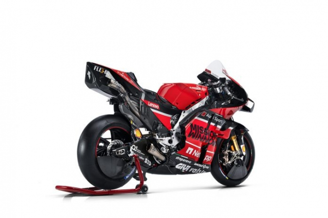 Ducati ra mat xe dua Desmosedici GP20 san sang cho MotoGP 2020 - 8