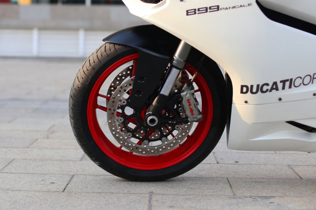 Ban be Ducati Panigale 899 2015 trang ngoc trinh - 9