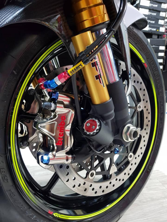 Suzuki GSXR1000 do sieu an tuong chuan theo phong cach MotoGP - 13
