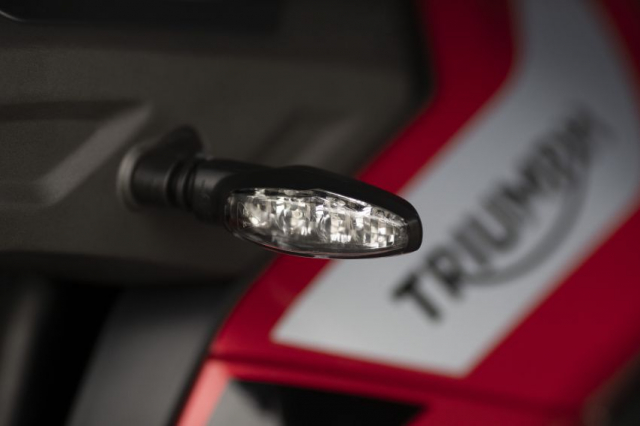 Can canh Triumph Tiger 900 2020 va Thruxton RS 2020 vua ra mat thi truong DNA - 16