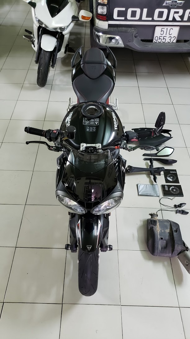 Ban Triumph Triple R 2018HQCNABSHISS4 che do laiSaigonChinh Hang - 3